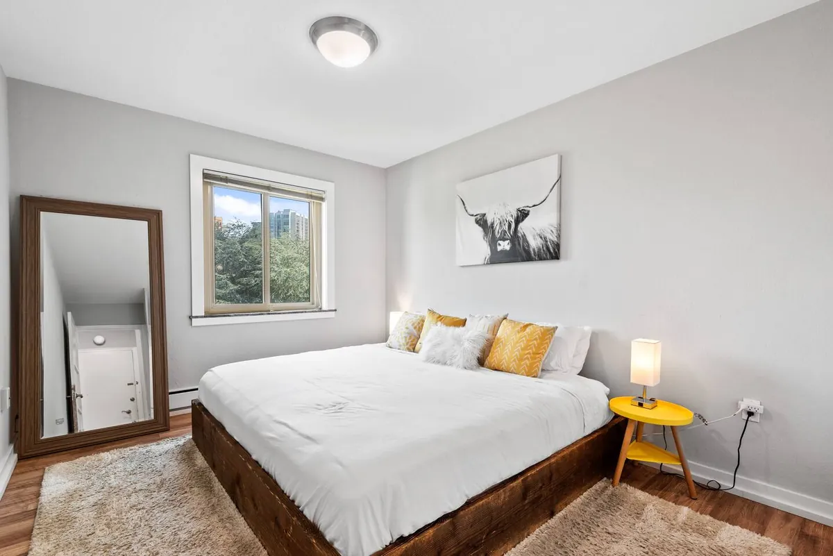 King bedroom with window light